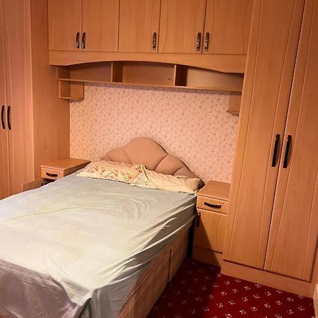 Apartmán Whitby Road House Canvey Island Exteriér fotografie